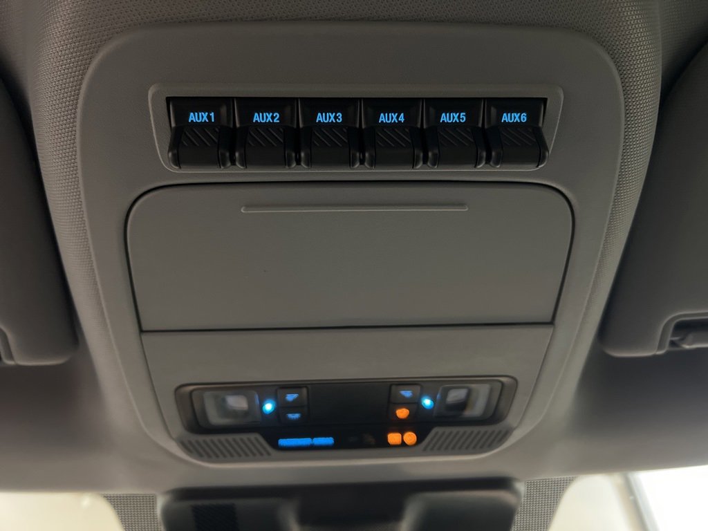 New 2025 Ford F550 4x4 Regular Cab Super Duty image 21