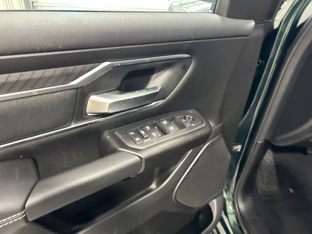 New 2026 RAM 1500 4x4 Crew Cab image 14