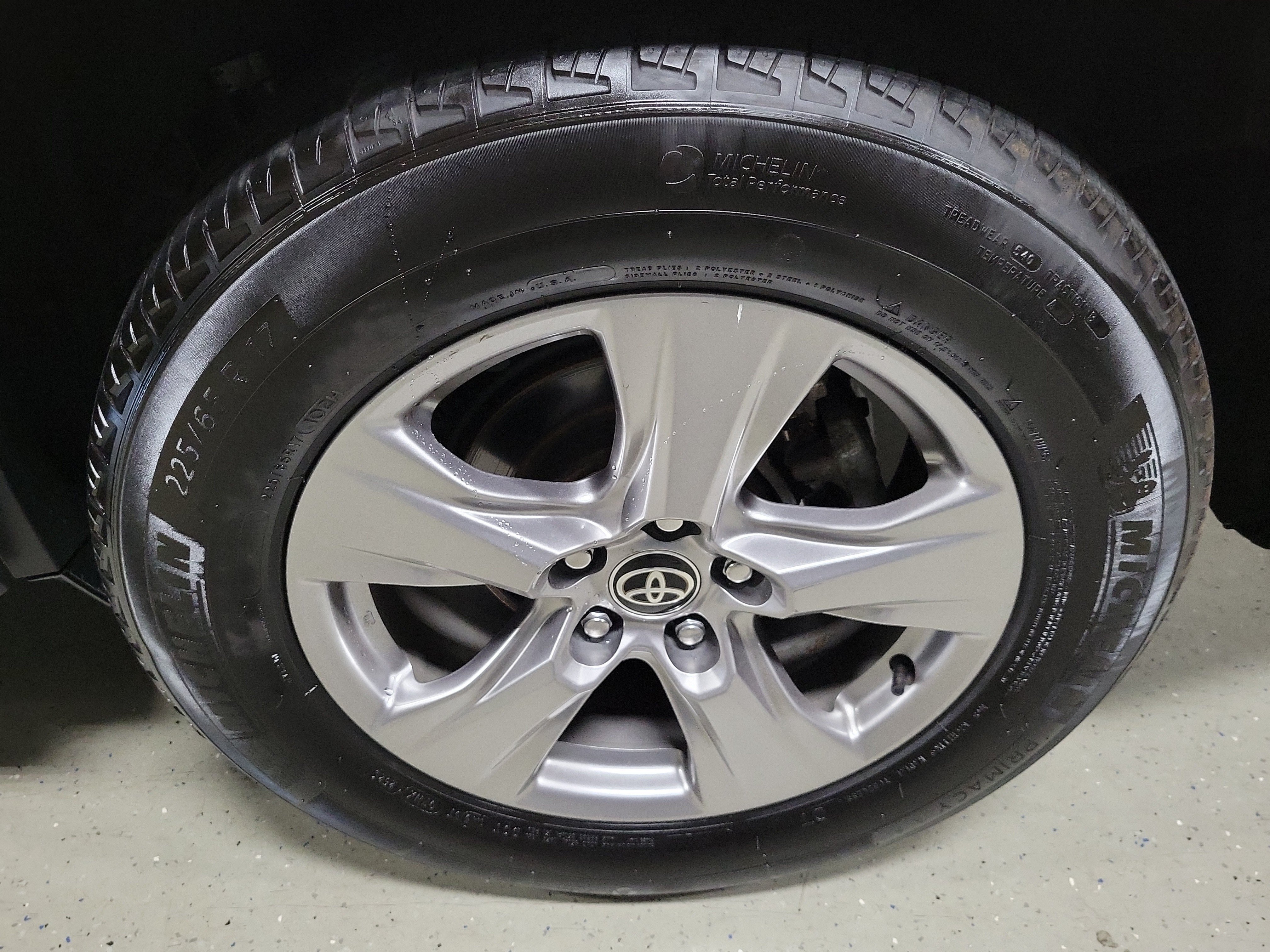 Used 2023 Toyota RAV4 XLE w/ XLE Grade Weather Package AWD/4WD image 8