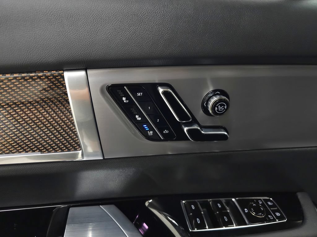 New 2026 Cadillac Vistiq Sport w/ LPO, Floor Liner Package AWD/4WD image 10