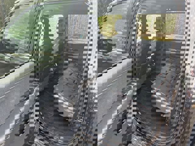 Used 2023 Ford F150 Lariat image 7