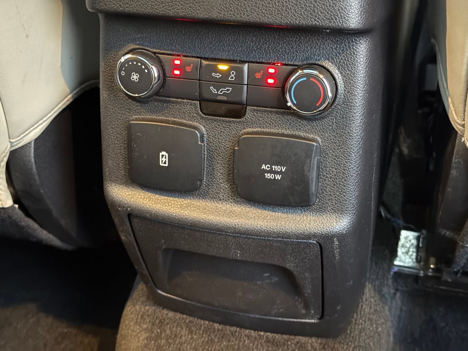 Used 2018 Ford Explorer Platinum AWD/4WD image 17
