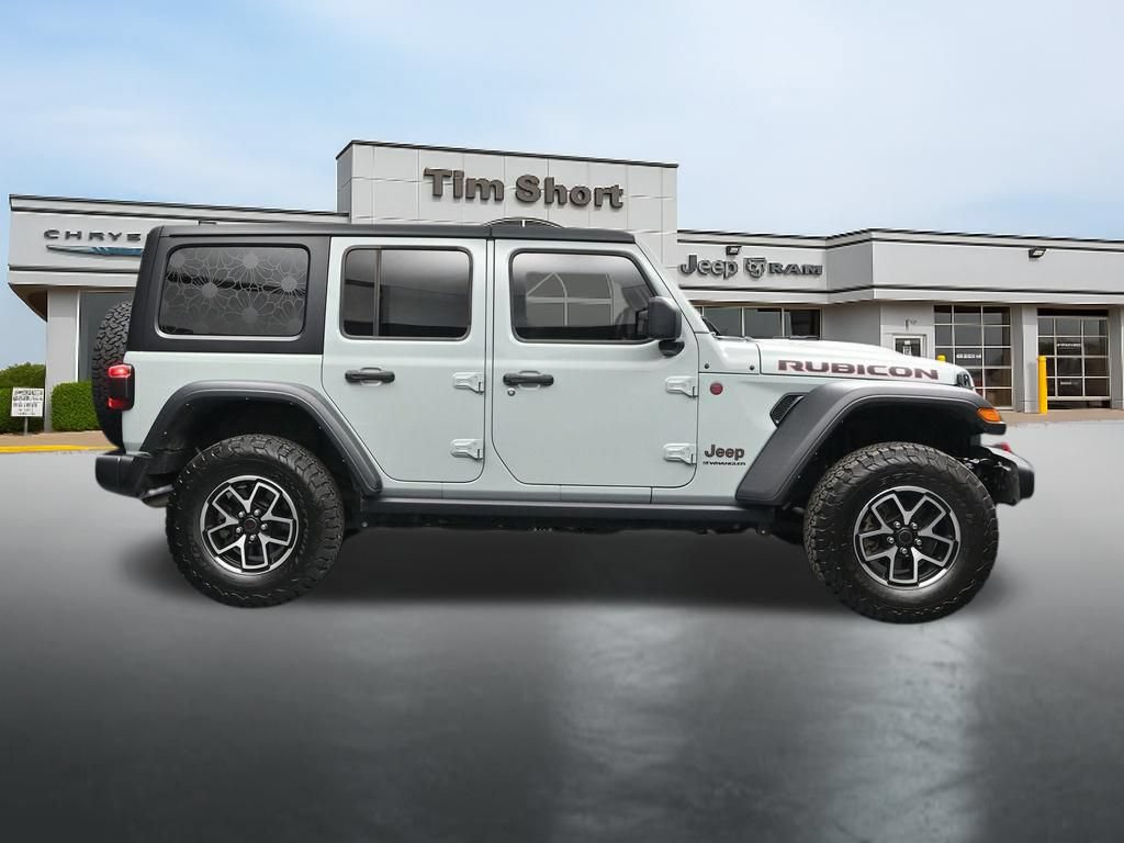 Used 2024 Jeep Wrangler Unlimited Rubicon w/ Convenience Group AWD/4WD image 6