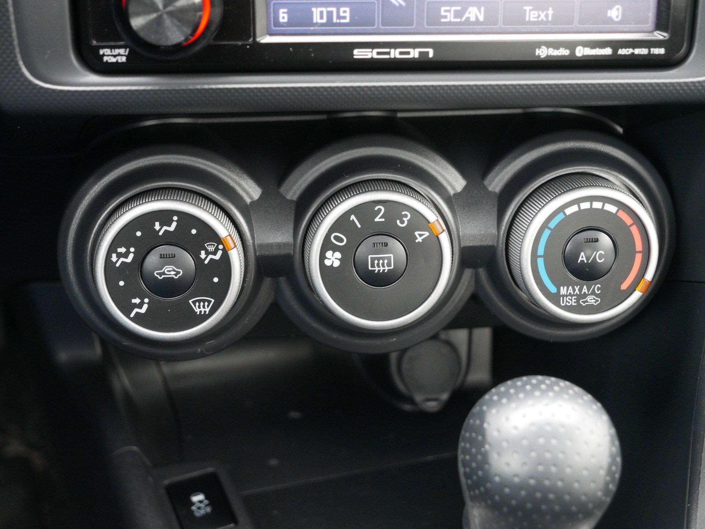 Used 2013 Scion tC image 23