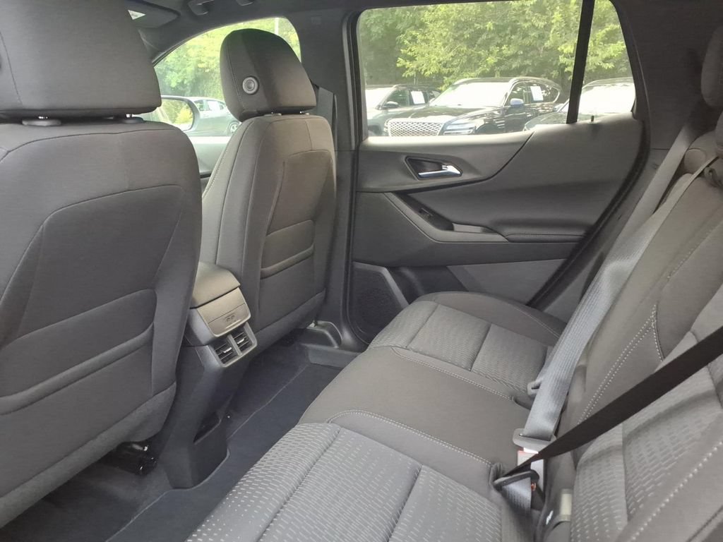 New 2027 Chevrolet Equinox LT w/ Safety and Technology Package FWD image 14