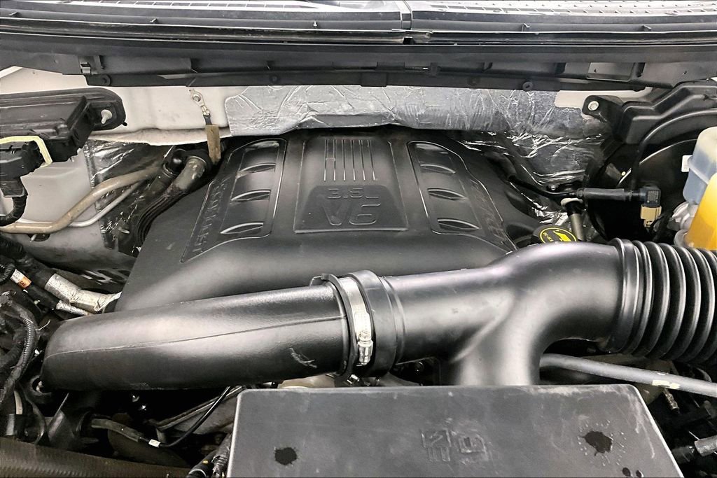 Used 2014 Ford F150 Platinum image 9