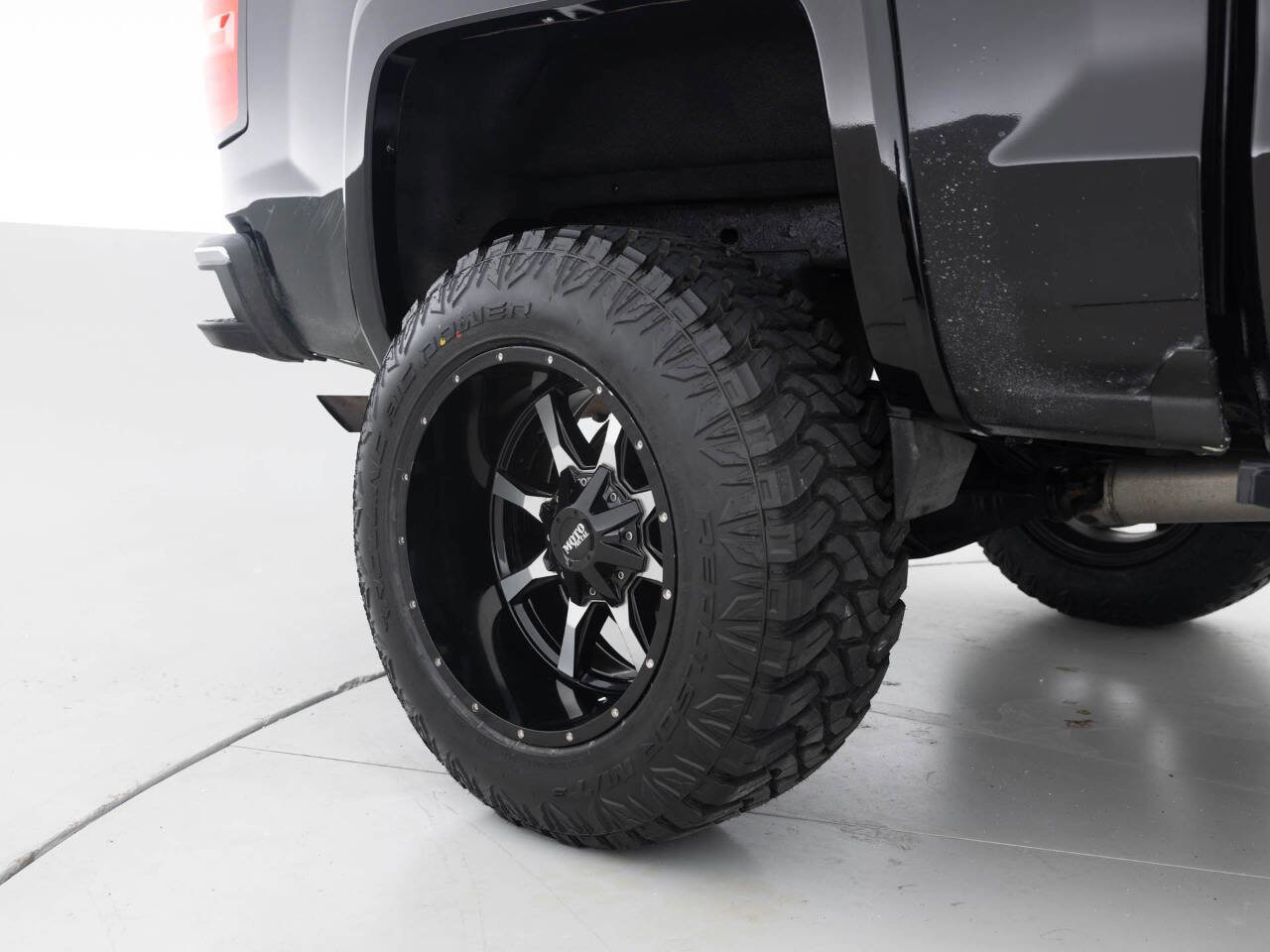 Used 2016 Chevrolet Silverado 1500 LT AWD/4WD image 19