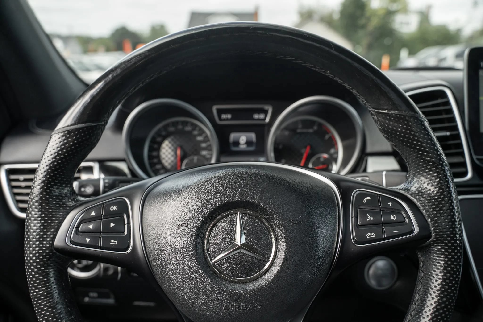 Used 2018 Mercedes-Benz GLE 43 AMG 4MATIC w/ Premium 2 Package image 24
