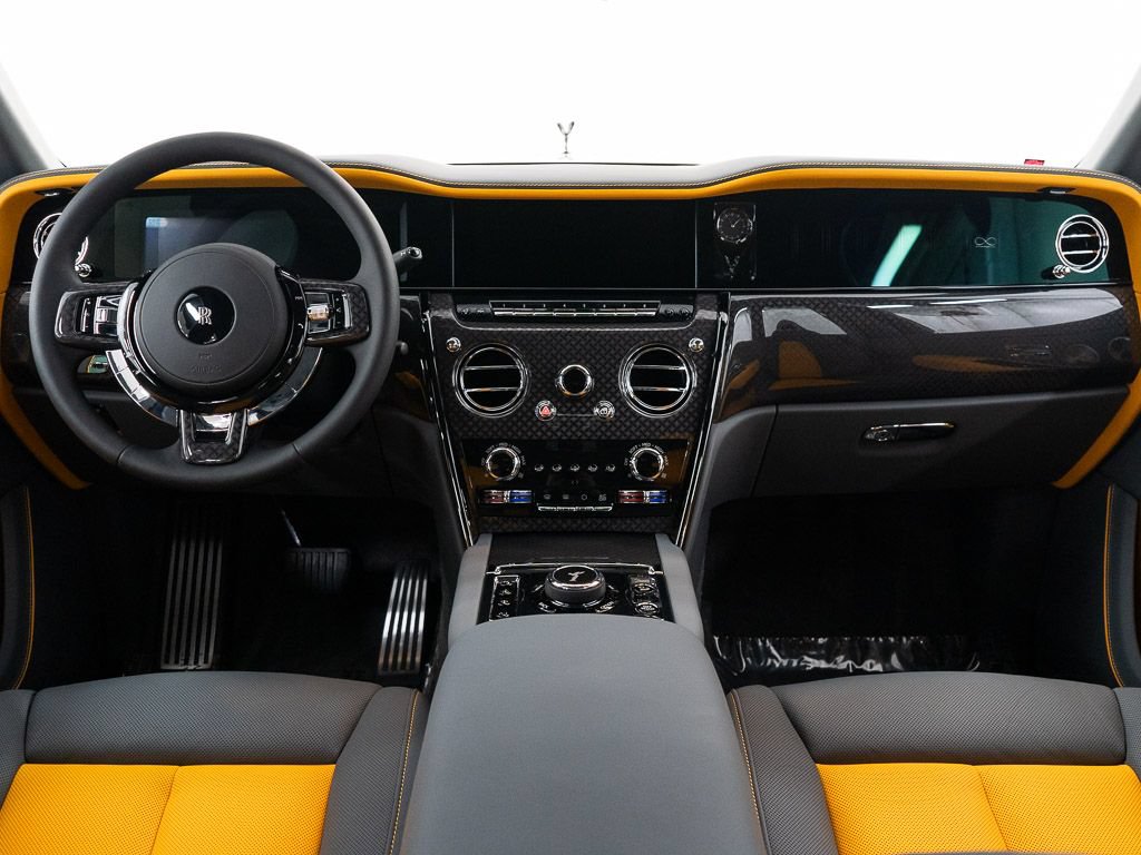 New 2027 Rolls-Royce Cullinan Black Badge AWD/4WD image 34