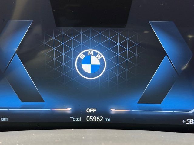 Certified 2025 BMW X7 xDrive40i w/ Premium Package image 15