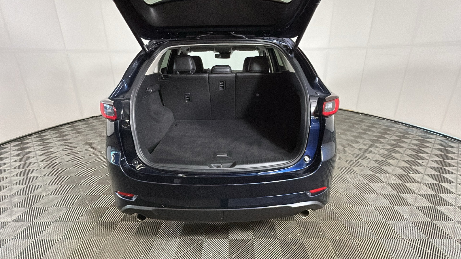 Used 2025 MAZDA CX-5 AWD 2.5 S w/ Preferred Package image 32