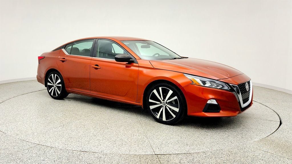 Used 2022 Nissan Altima 2.5 SR FWD image 3