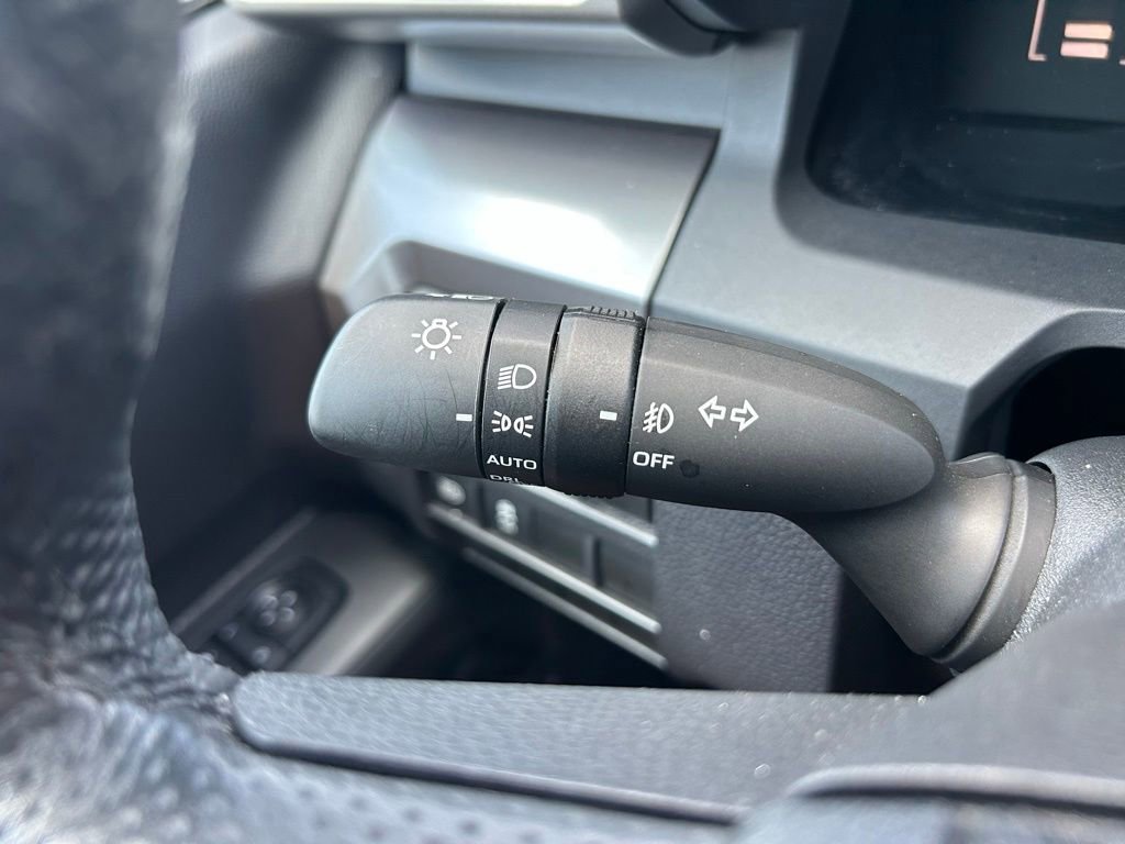 Used 2024 Toyota Tacoma SR5 w/ SR5 Upgrade Package RWD image 23