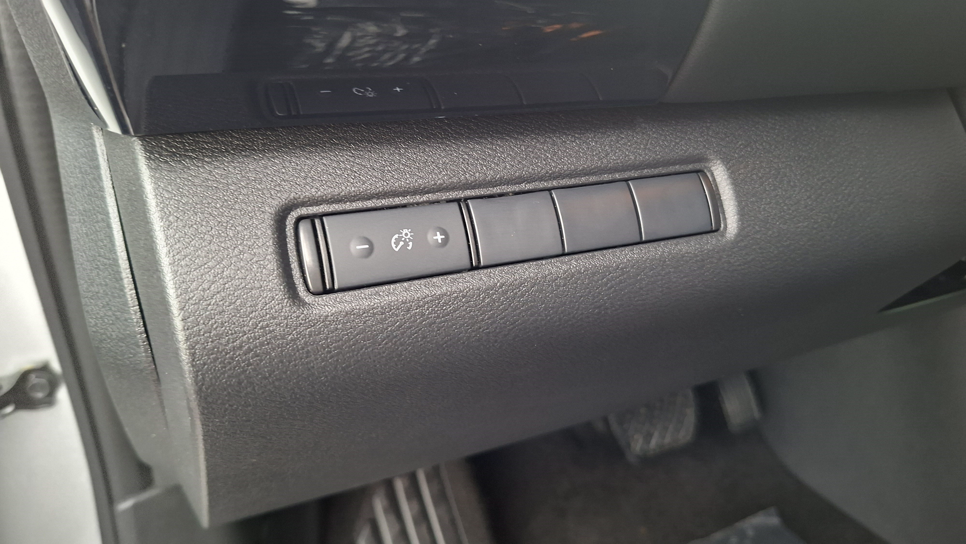 Certified 2025 Nissan Pathfinder S AWD/4WD image 10