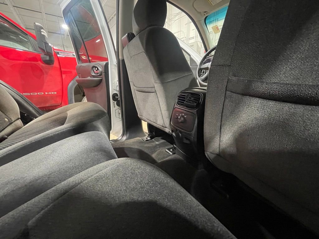 Used 2008 Chevrolet TrailBlazer SS w/ Sun And Sound Package image 15