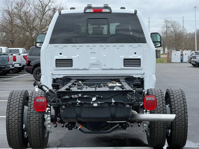 New 2025 Ford F450 XL w/ XL Chrome Package RWD image 30