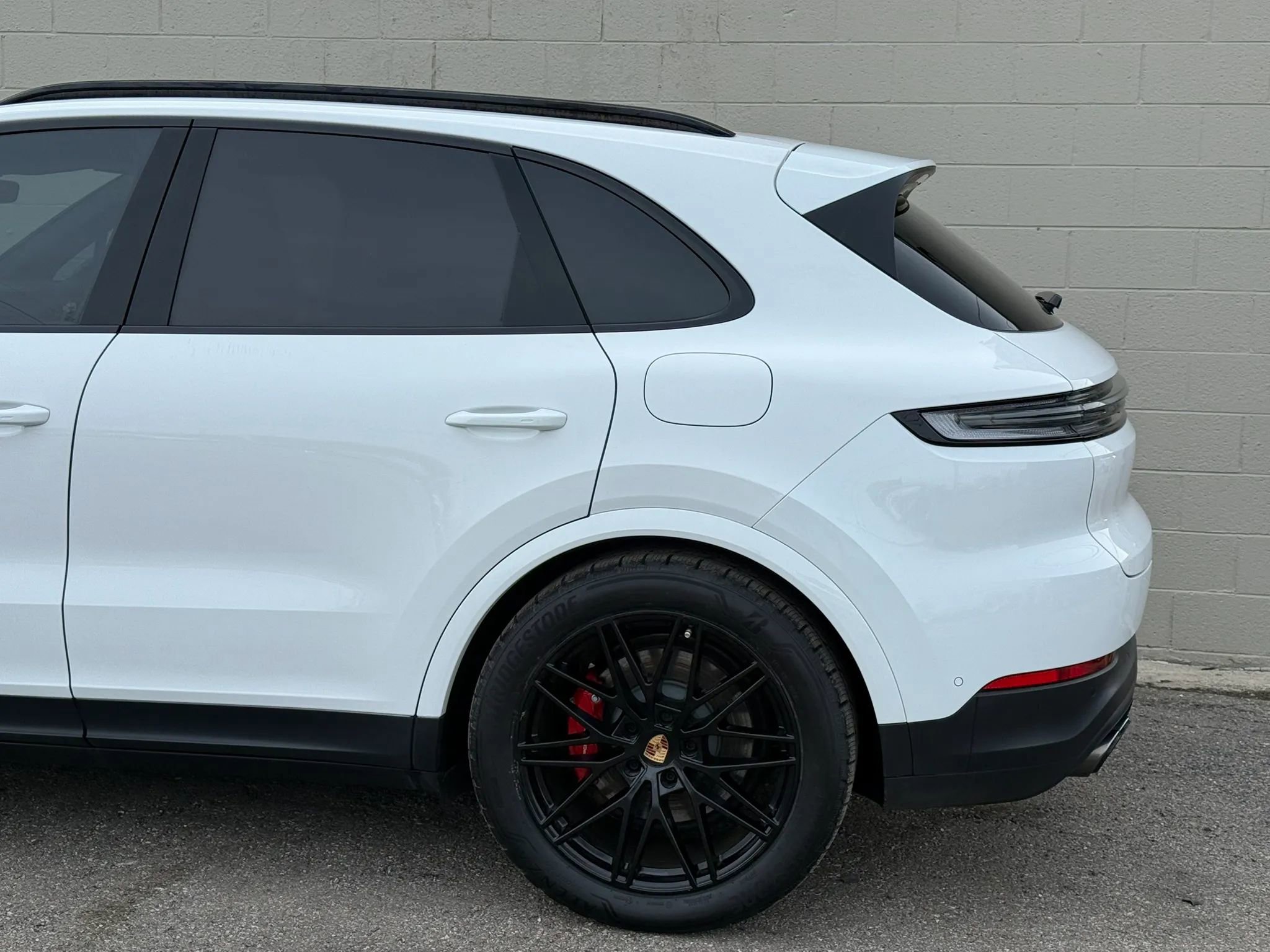 Used 2025 Porsche Cayenne S w/ Premium Package Plus image 8