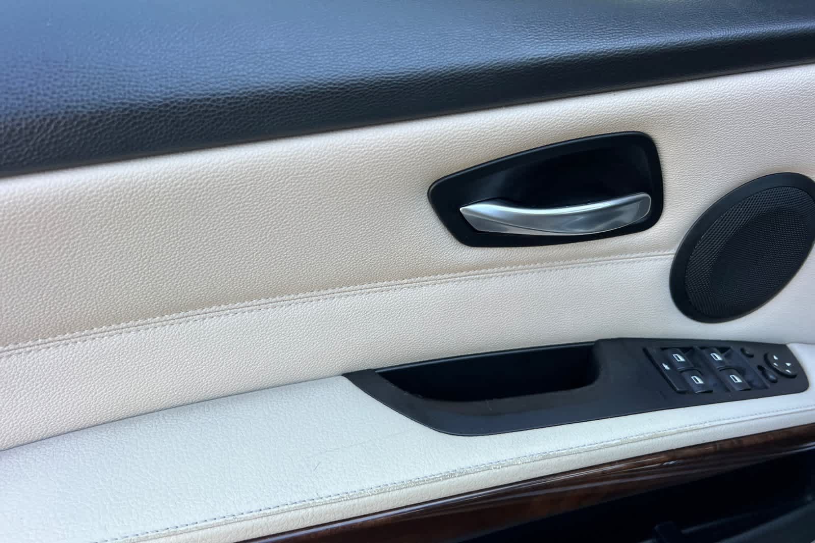 Used 2011 BMW 328i Sedan RWD image 12
