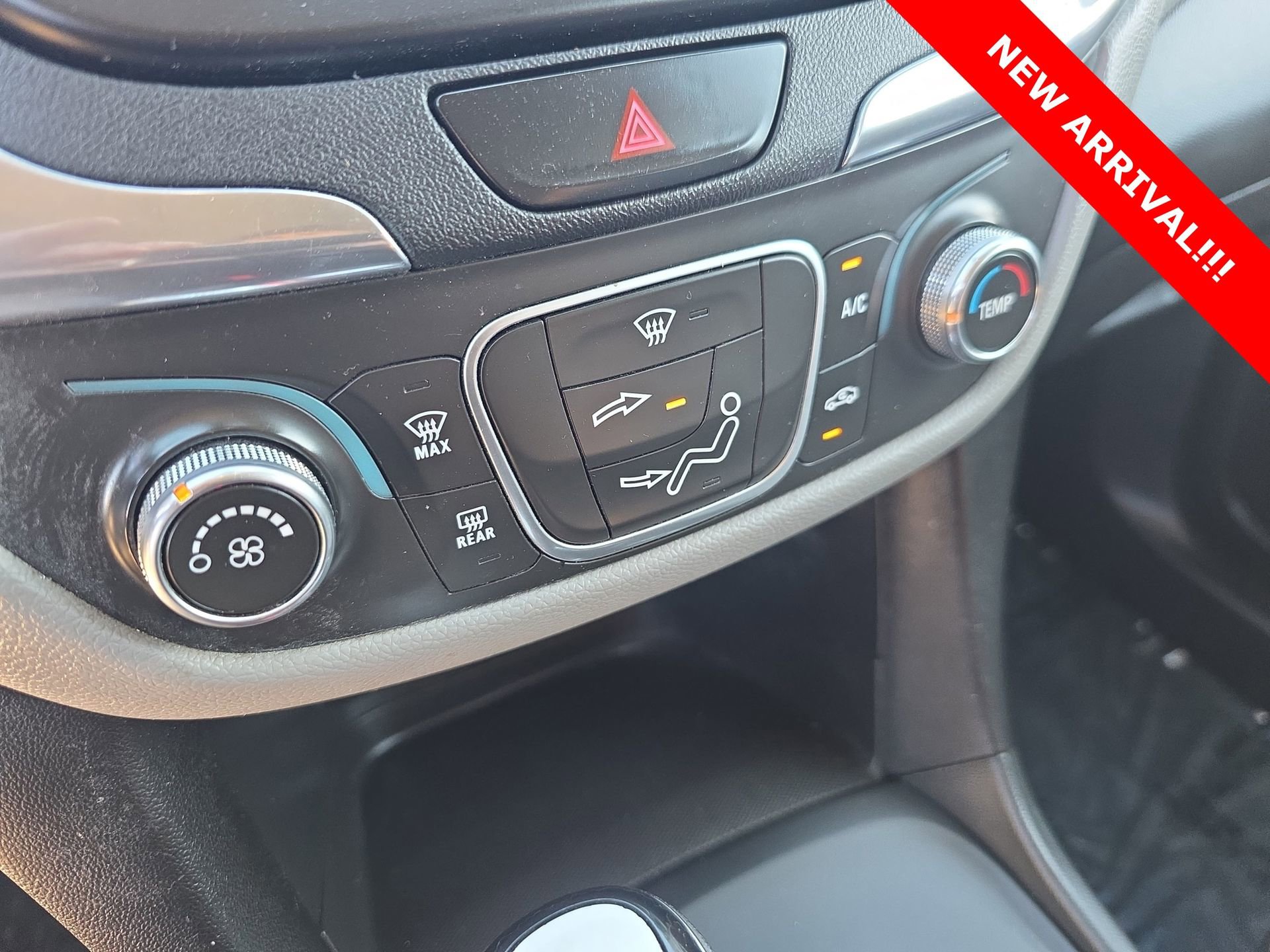 Used 2020 Chevrolet Equinox LS w/ LS Convenience Package image 23