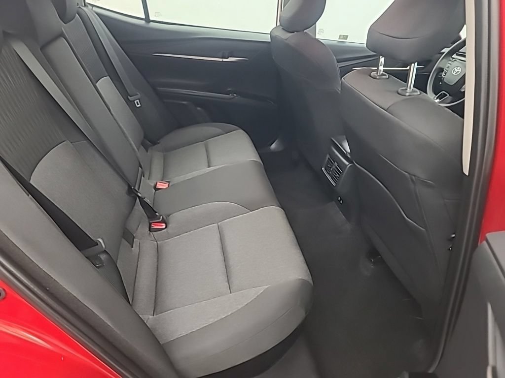 Used 2026 Toyota Camry LE FWD image 17