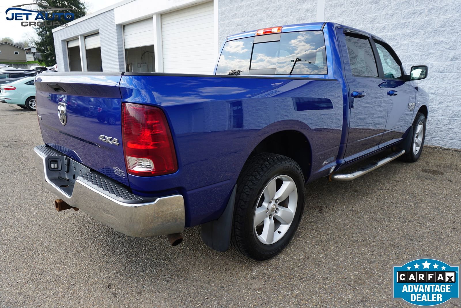Used 2019 RAM 1500 Classic SLT AWD/4WD image 10