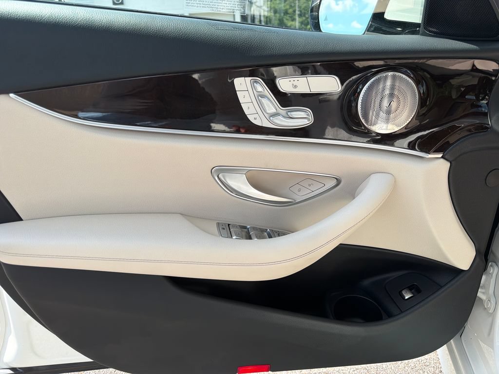 Used 2023 Mercedes-Benz E 350 Sedan image 28