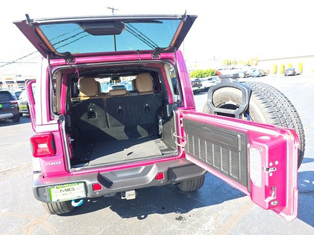 Used 2022 Jeep Wrangler Unlimited Sahara w/ Safety Group image 50