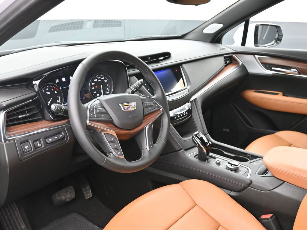 Used 2026 Cadillac XT5 Premium Luxury w/ Driver Assist Package image 22
