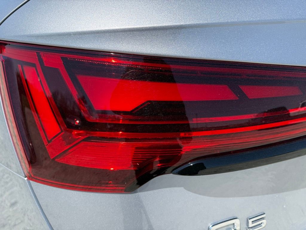 Used 2025 Audi Q5 2.0T Premium image 10