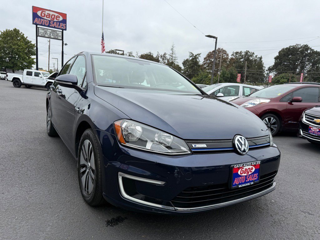 Used 2016 Volkswagen e-Golf SE image 9