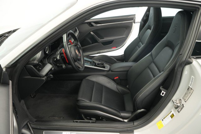 Used 2020 Porsche 911 Carrera 4S AWD/4WD image 45