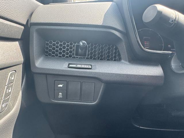 Used 2025 Honda CR-V Sport-L image 30