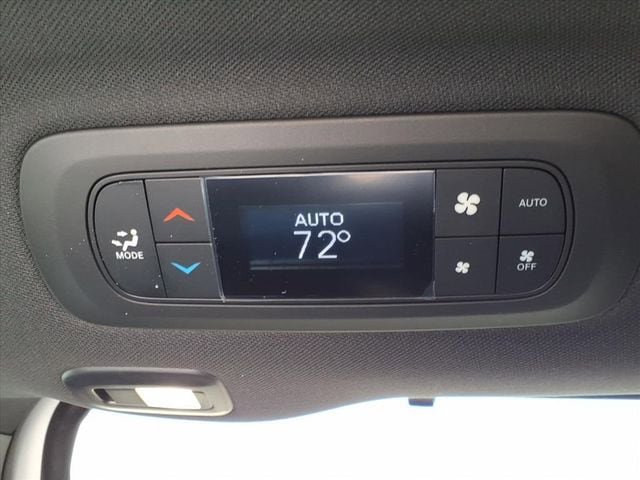 New 2026 Chrysler Pacifica Select AWD/4WD image 15