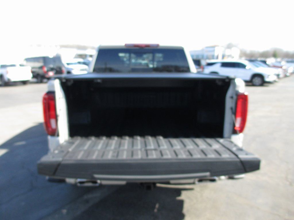Used 2026 GMC Sierra 1500 Denali image 9