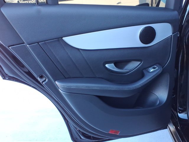 Used 2022 Mercedes-Benz GLC 300 image 17