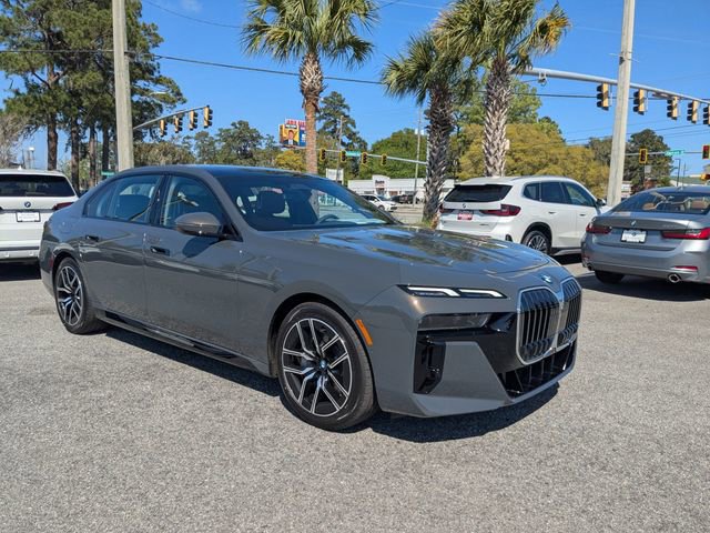 New 2026 BMW 760i xDrive w/ Luxury Rear Seating Package image 2