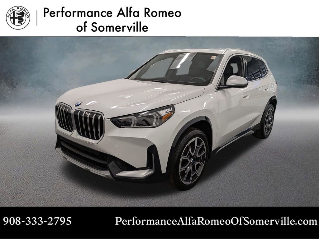 Used 2023 BMW X1 xDrive28i AWD/4WD image 1