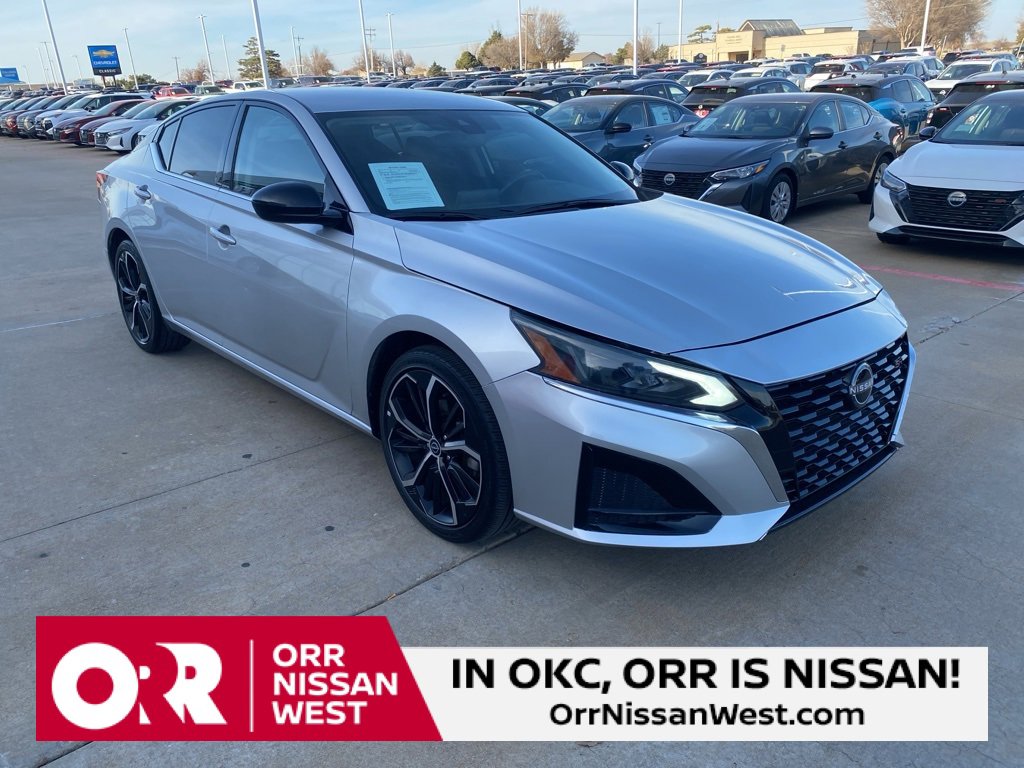 Used 2023 Nissan Altima 2.5 SR image 7