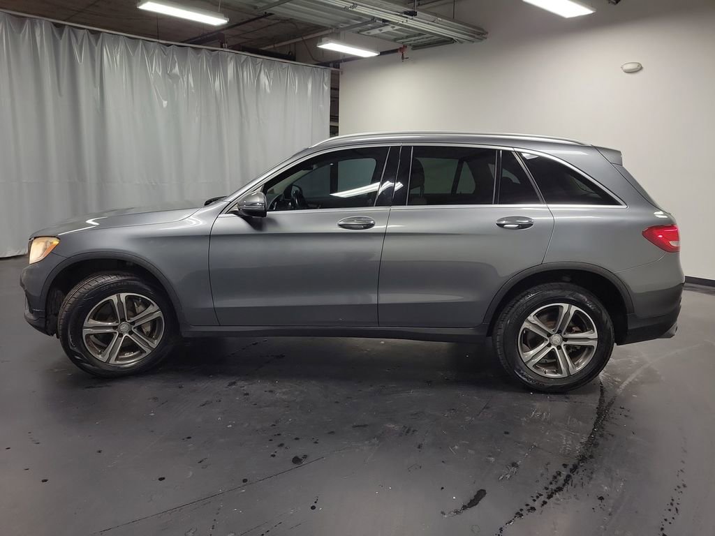 Used 2017 Mercedes-Benz GLC 300 image 6
