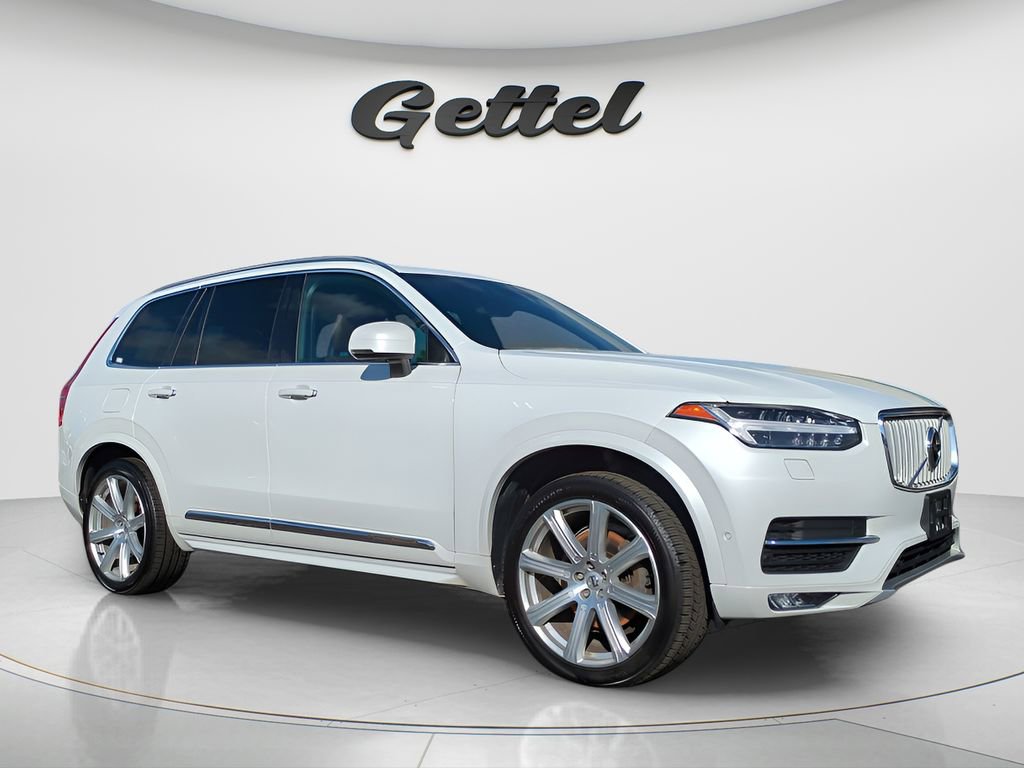 Used 2018 Volvo XC90 T6 Inscription w/ Convenience Package image 3