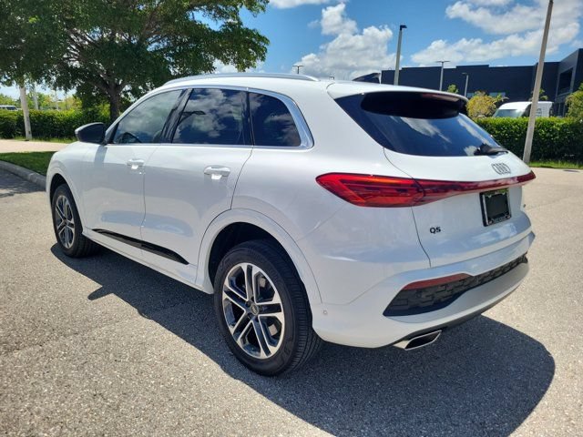 Certified 2025 Audi Q5 Premium w/ Convenience Package AWD/4WD image 5
