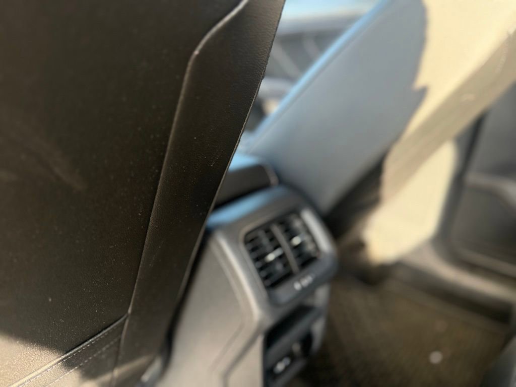 Used 2024 Volkswagen Tiguan SE image 11