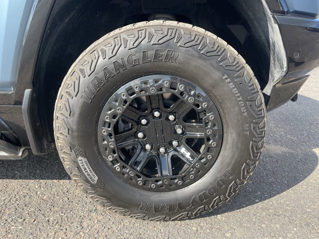 Used 2024 GMC Hummer EV 3X w/ Omega Edition image 18