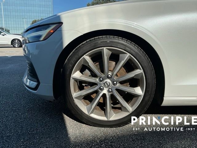 Used 2020 Volvo V60 T5 Momentum FWD image 5