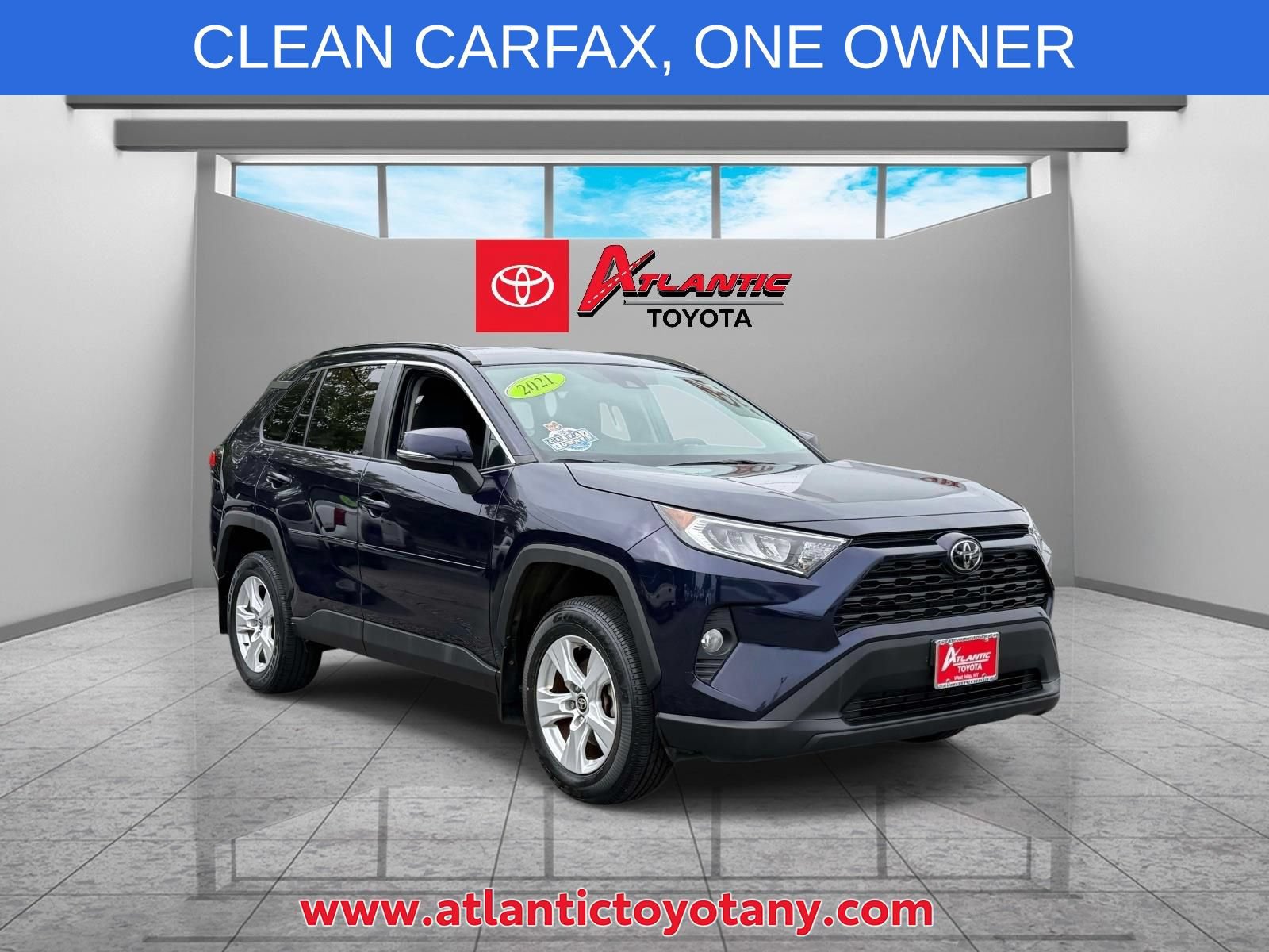 Used 2021 Toyota RAV4 XLE AWD/4WD image 1
