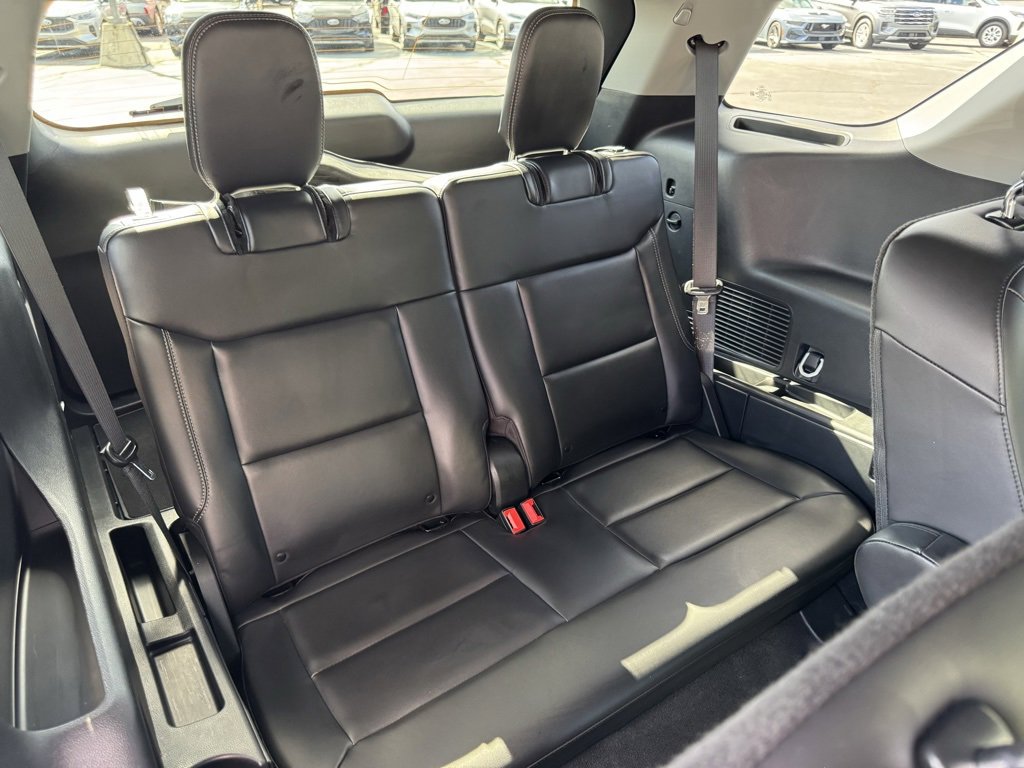 Used 2023 Ford Explorer XLT w/ Equipment Group 202A image 28