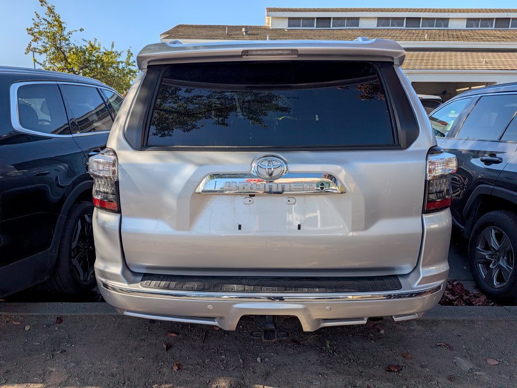 Used 2023 Toyota 4Runner Limited AWD/4WD image 3