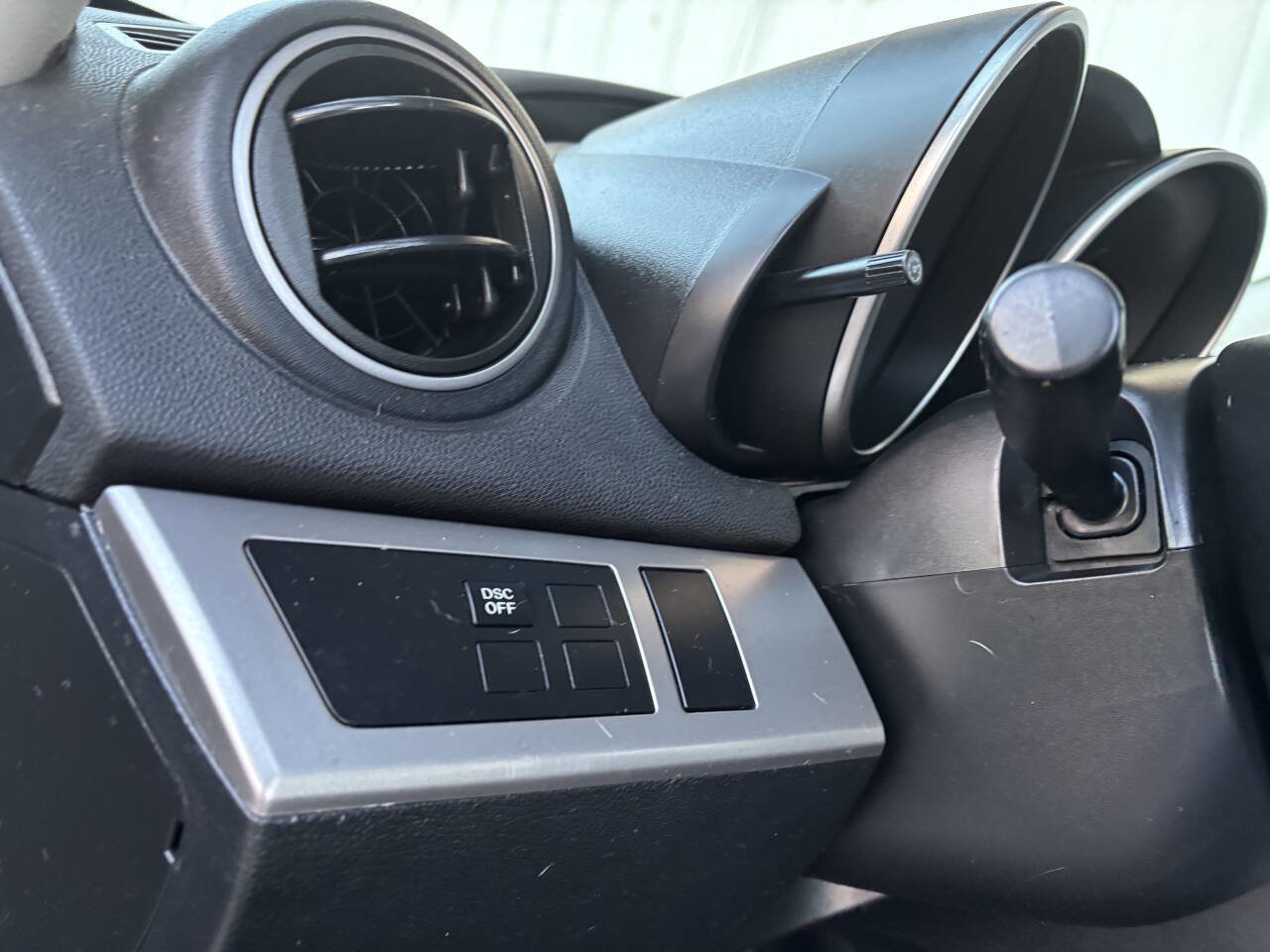 Used 2011 MAZDA MAZDA3 i Touring image 25