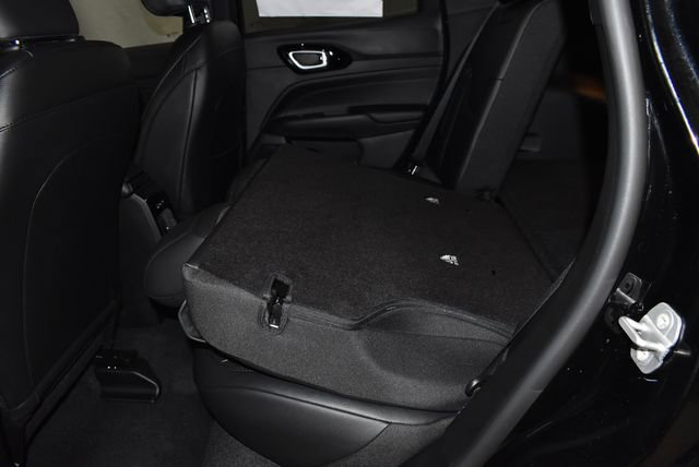 New 2026 Jeep Compass Limited image 27