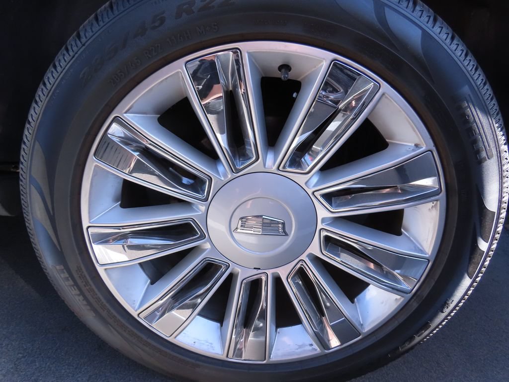 Used 2020 Cadillac Escalade Platinum AWD/4WD image 16